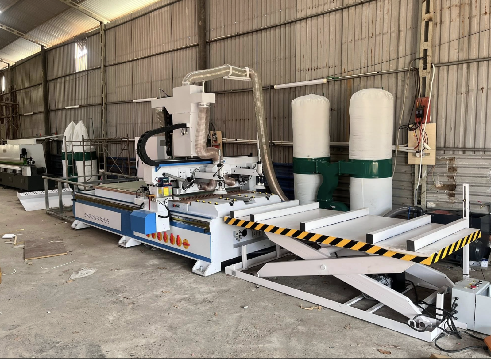 Máy phay CNC