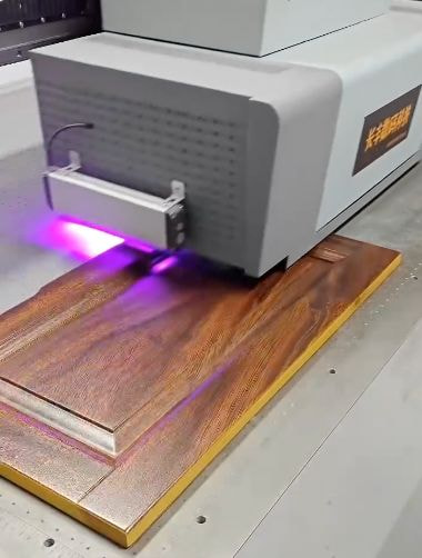 máy in UV