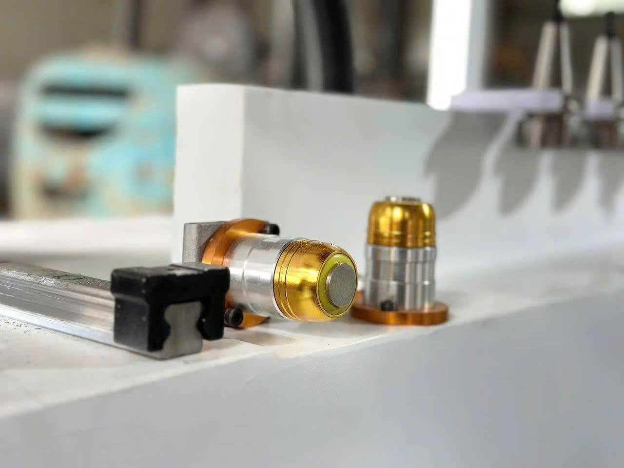 Phi Thiên Phát - Máy khoan laser nhiều đầu